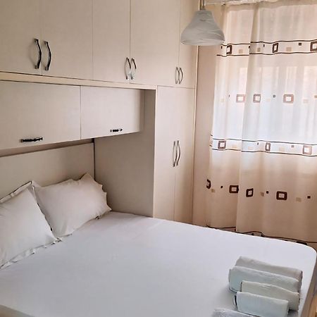 Promenade Apartment In City Centre Berati Exterior foto
